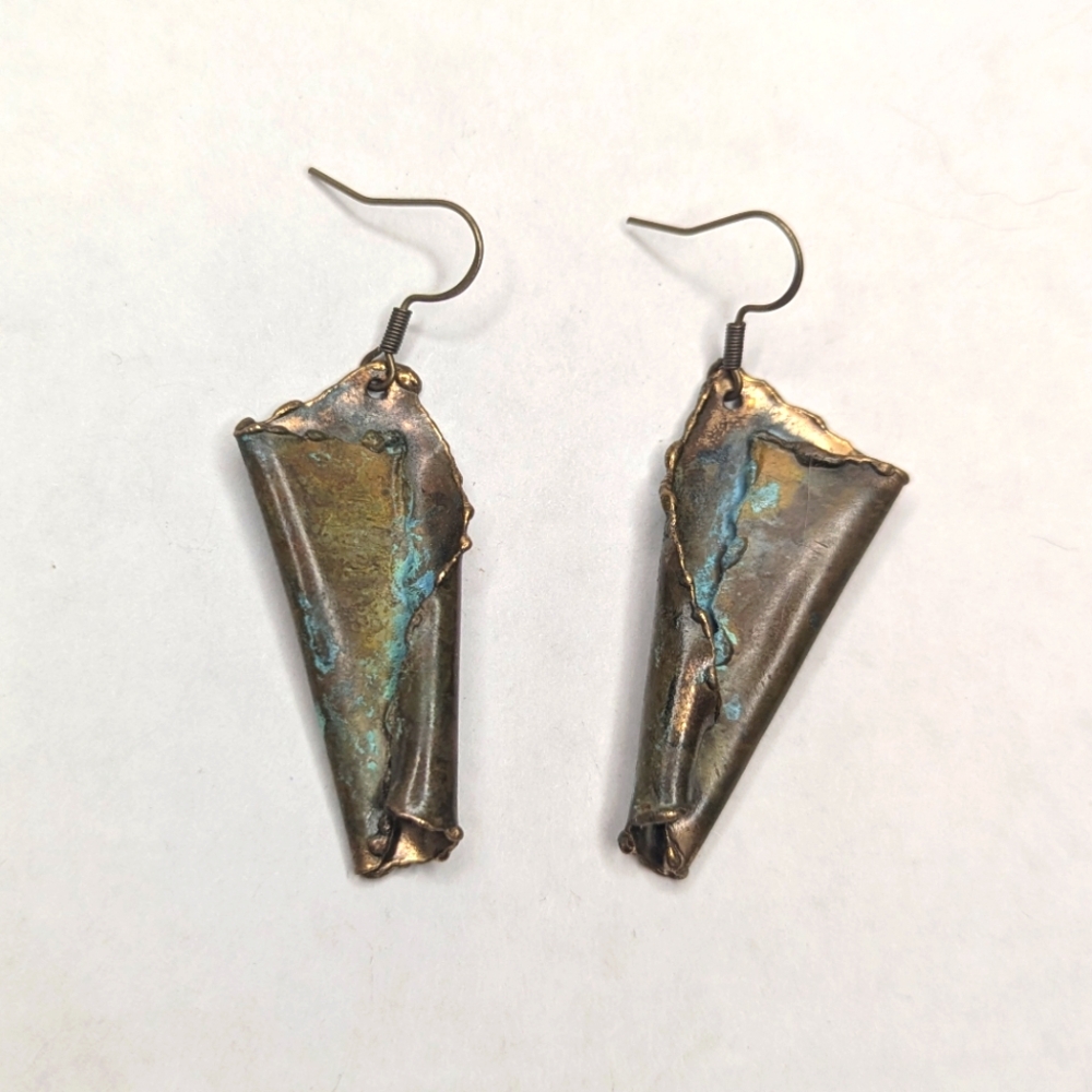 80s Patina Brass Earrings - Picture 7 of 13